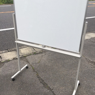 中古　両面　ホワイトボード　無地　回転式　自立式　幅128　　奥...