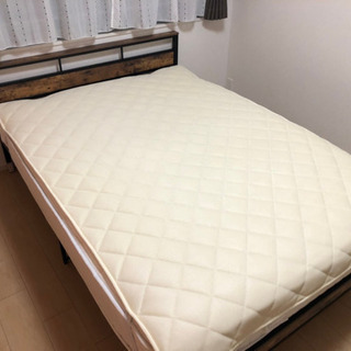 ダブルベッド差し上げます(ほぼ新品)