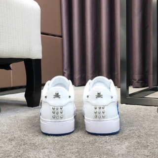 フィリッププレインPP 白スニーカースタッズ スカル