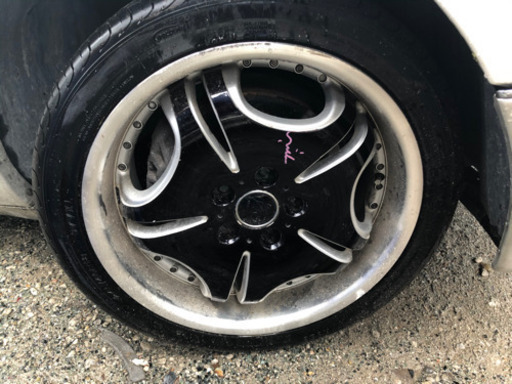 早い者勝ち、人気なアルミホイール、タイヤ付け　245/40R18 VR5
