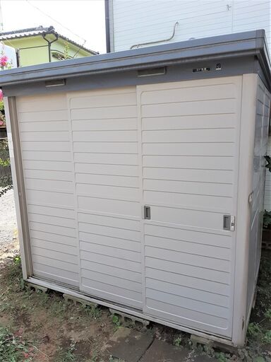 ★購入者が決まりました。ご検討頂きありがとうございました。★ヨド物置（中古）。まだまだ使えます！お引き取り頂ける方限定で格安でお譲りいたします。