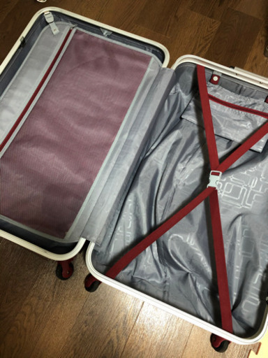 大型スーツケース　american tourister