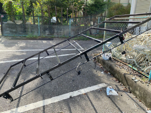 ハイエース キャラバン キャリア