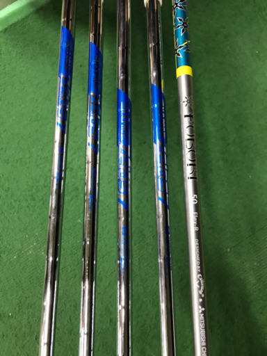 キャロウェイローグスターのアイアンです。