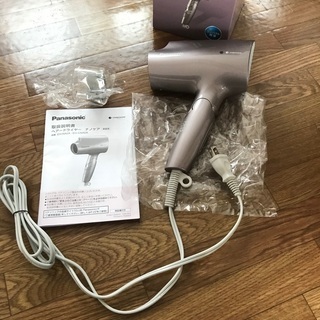 【中古】パナソニック　ドライヤー　EH-NA2A ナノケアの画像