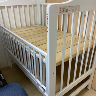 ベビーベッド　KATOJI