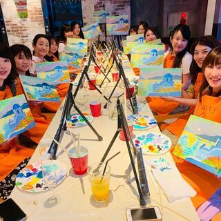 お酒を飲みながら絵を描くニューヨーカー気分のペイントパーティー（渋谷） の画像