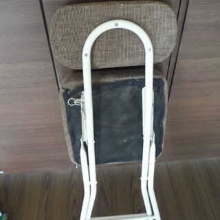 ゲスト用折りたたみ椅子の画像