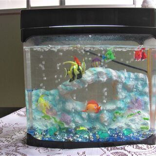 水槽と熱帯魚（人工）のセット～インテリアとして