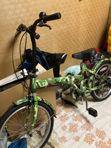 折り畳み自転車　ギア付き　迷彩　カバー付き