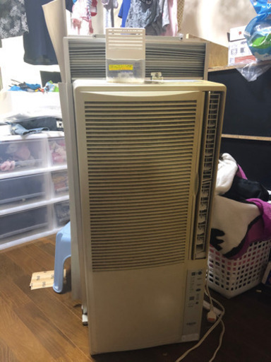 窓用クーラー　ウインドウエアコン