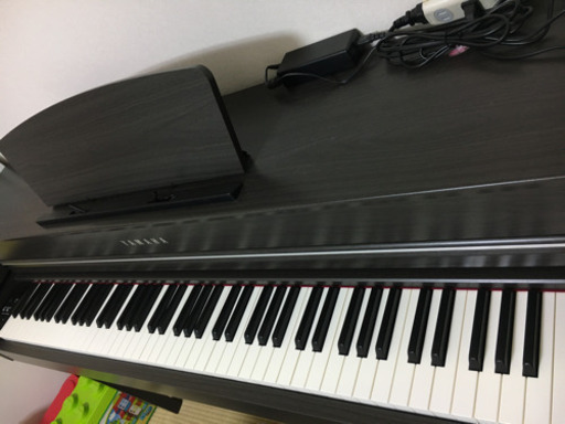 YAMAHA 電子ピアノ　黒木目調