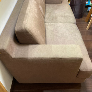 3人掛けのソファ　定価10万円