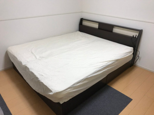 【値下げ】クイーンベッド