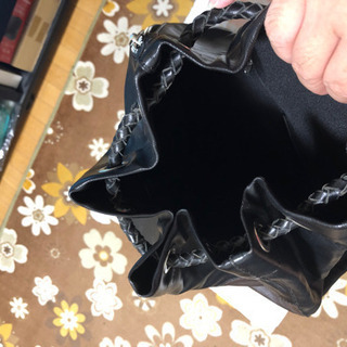 ダンヒルのカバンとメーカー分からないけどリュックの画像