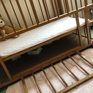 ベビーベッドの画像