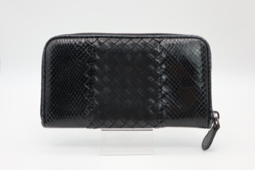 《BOTTEGA VENETA/イントレチャート クロコダイル》 Bランク 黒