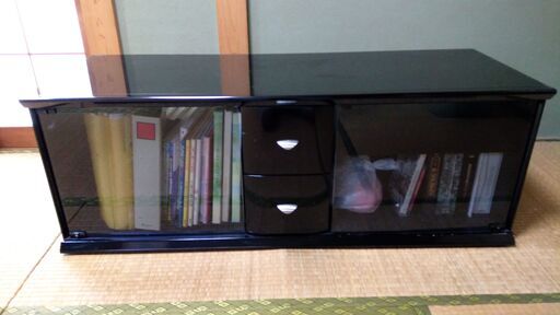 テレビ台、リビングボード、黒、天板強化ガラス 　　最終値下げです!!
