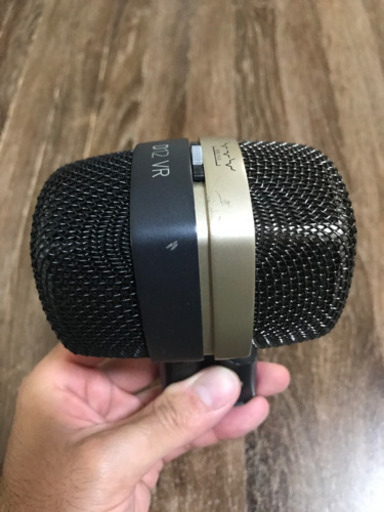 AKG D12VR   使用感あり