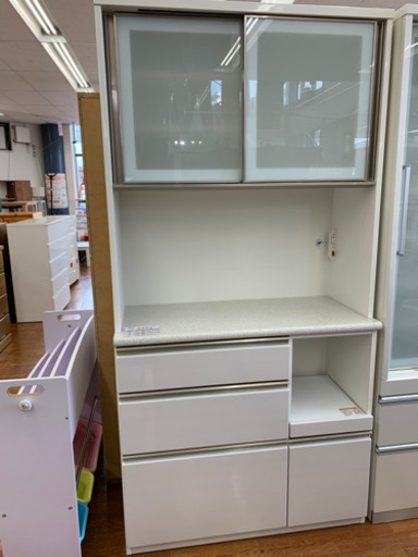 ニトリのホワイト1色!!大きめレンジボードです♪