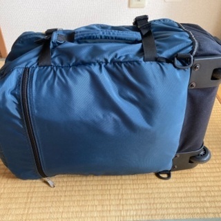 リュックにもなるスーツケースの画像
