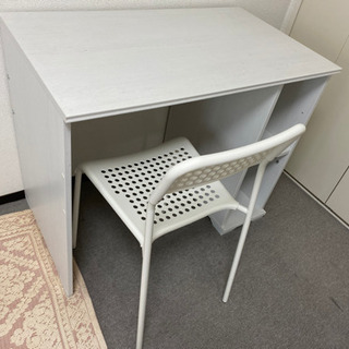 IKEA テーブルと椅子