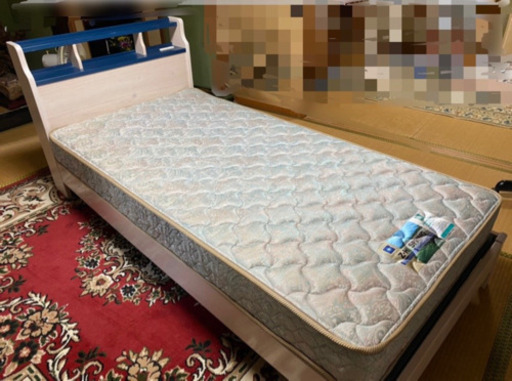 シングル　ベット　美品