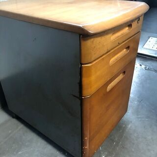 コクヨのサイドデスクあげます。マンションの部屋まで取りに来て下さ...