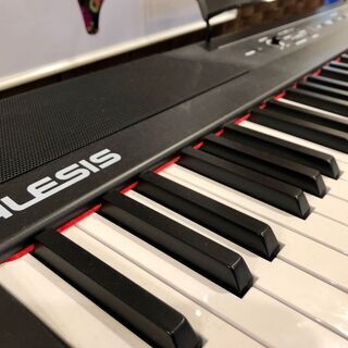 中古 ALESIS 電子ピアノ スタンド付き Recital 88鍵盤 フルサイズ