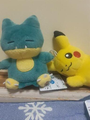 ポケモン　ピカチュウ　ぬいぐるみ