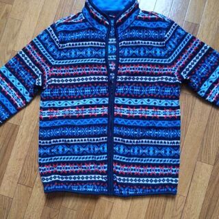 4年前位のデザイン。ユニクロのフリース。の画像