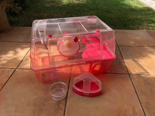 取引中　ハムスター　飼育ケース（ピンク）