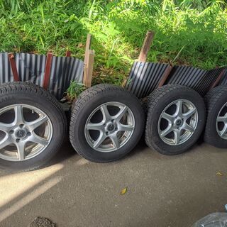 （取引相手決定）スタッドレスタイヤ175/70R 14 4本セット