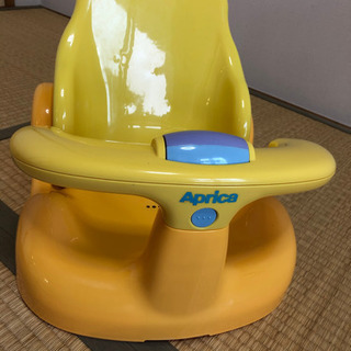 Apricaバスチェア