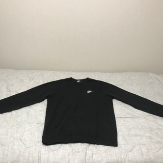 ナイキ　スウェット　黒　Mサイズ