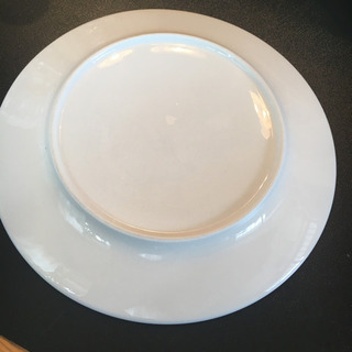 ニトリ　大皿　丸皿　【G】無料の画像