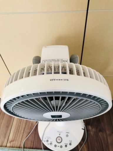 SHARP ﾌﾟﾗｽﾞﾏｸﾗｽﾀｰｲｵﾝ搭載 扇風機(中古）