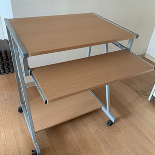 パソコンラック