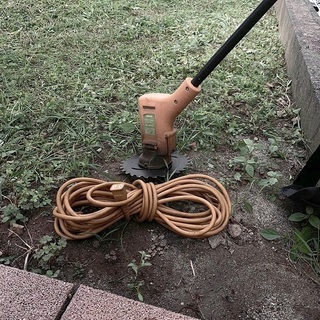 電動草刈機　レンタルします。