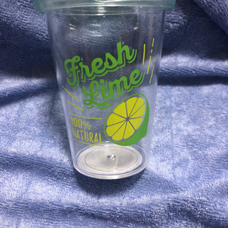 (11月6日までの掲載)フタ付きのプラスチック製コップ