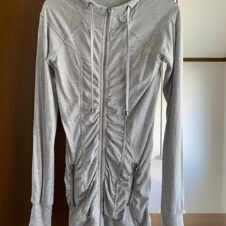 ロングパーカー