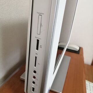 古いデスクトップのパソコンです。の画像