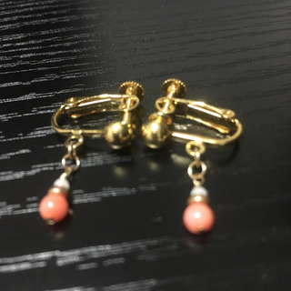 最終値下げ☺️新品 ピンク珊瑚イヤリング