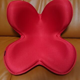 骨盤矯正チェアの画像