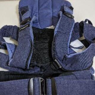 ベビービョルン抱っこひもとカバーセットの画像