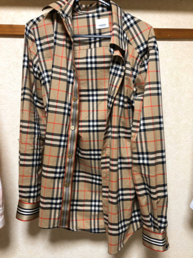 服/ファッション Burberry