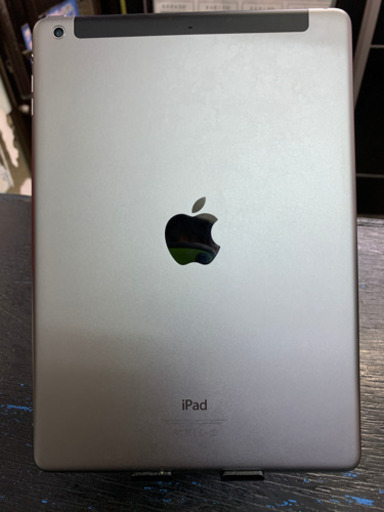 【美品】ipad air 32GB スペースグレイ セルラー&Wi-Fi au ◯判定