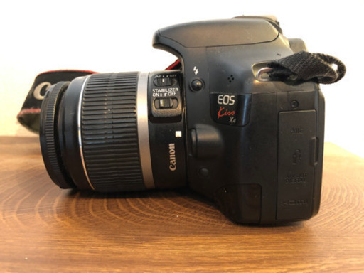 キヤノン　EOS kiss x4
