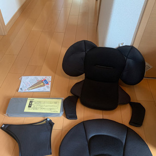 combi チャイルドシート の画像