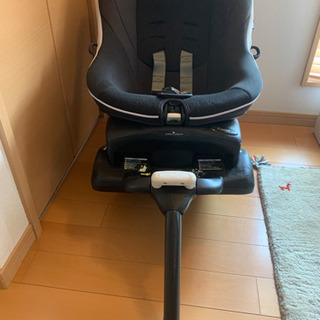 combi チャイルドシート の画像